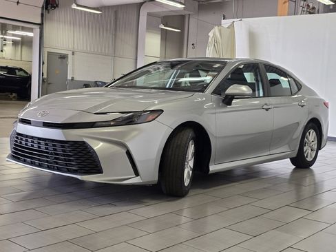 Certified 2025 Toyota Camry LE image 11