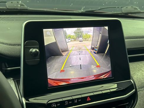 Used 2022 Jeep Compass Latitude FWD image 18