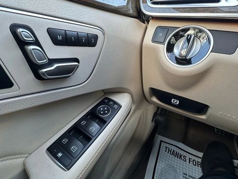 Used 2016 Mercedes-Benz E 350 4MATIC Sedan image 15