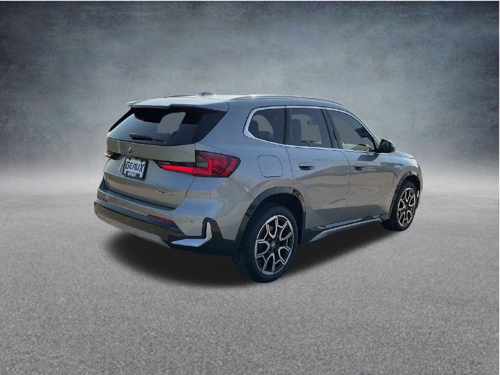 Used 2025 BMW X1 xDrive28i AWD/4WD image 7