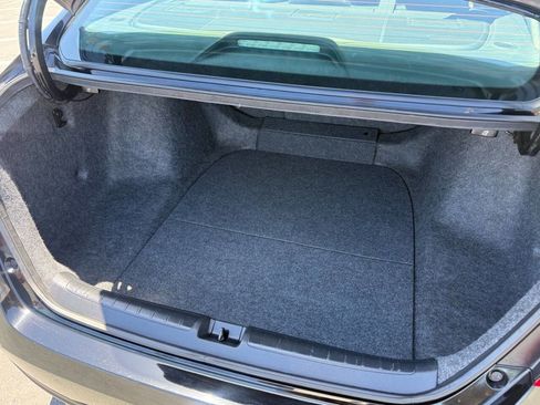 Used 2019 Honda Accord EX image 18