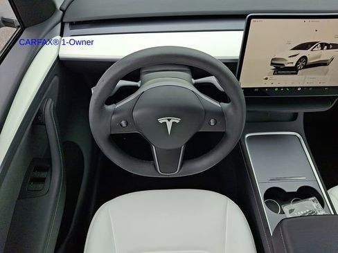 Used 2024 Tesla Model Y Long Range image 12