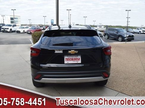 New 2026 Chevrolet Trax LT w/ LT Convenience Package image 8