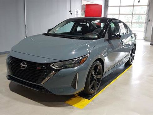 Used 2024 Nissan Sentra SR FWD image 18