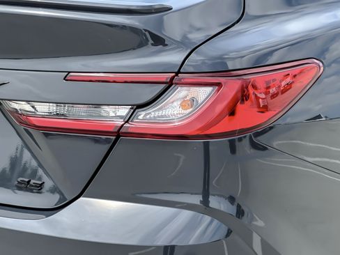 Used 2025 Toyota Camry SE FWD image 25