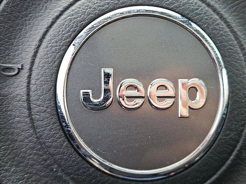 Used 2019 Jeep Compass Latitude w/ Cold Weather Group AWD/4WD image 13