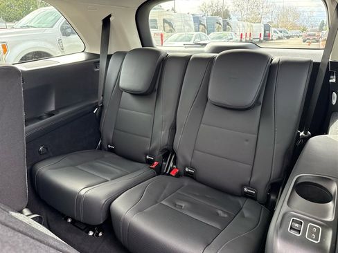 Certified 2026 Mercedes-Benz GLS 450 4MATIC image 15