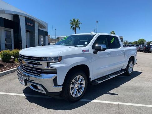 Certified 2022 Chevrolet Silverado 1500 LTZ AWD/4WD image 2
