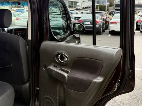 Used 2011 Nissan Cube 1.8 SL w/ Interior Designer Pkg image 26