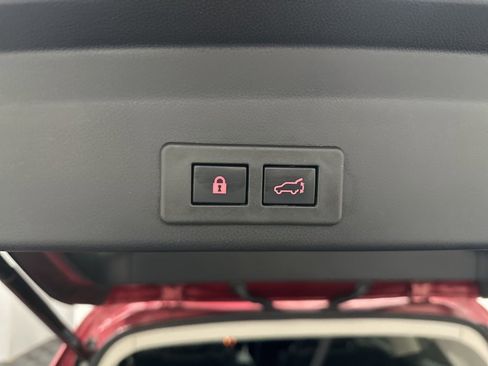 Used 2022 Subaru Ascent Limited w/ Technology Package image 45