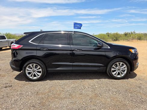 Certified 2024 Ford Edge Titanium AWD/4WD image 4