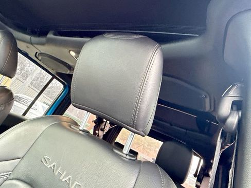 Used 2023 Jeep Wrangler Unlimited Sahara w/ Cold Weather Group image 20