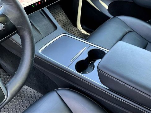 Used 2023 Tesla Model Y Long Range image 15