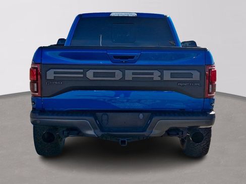 Certified 2019 Ford F150 Raptor w/ Equipment Group 802A Luxury image 5