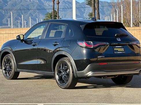 Certified 2024 Honda HR-V Sport image 6
