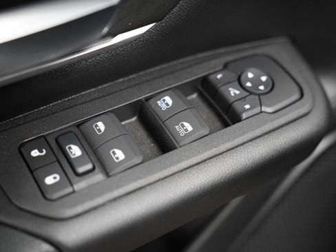 Certified 2025 RAM 1500 Big Horn image 17