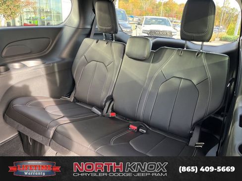 New 2026 Chrysler Voyager LX image 16