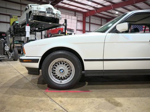 Used 1993 BMW 535i 535i 4dr Sedan image 3