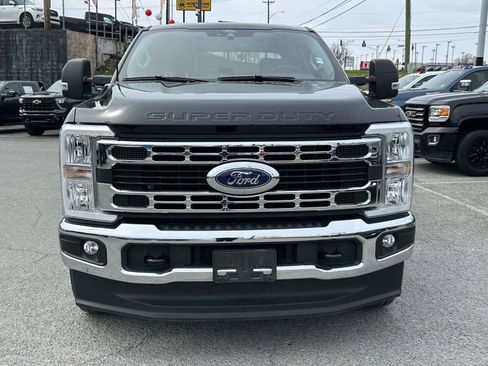 Used 2025 Ford F250 XLT image 8