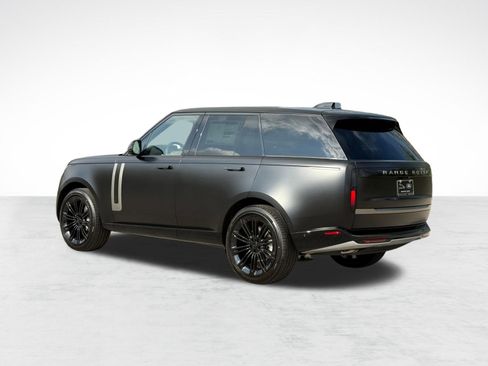 New 2026 Land Rover Range Rover SE AWD/4WD image 3