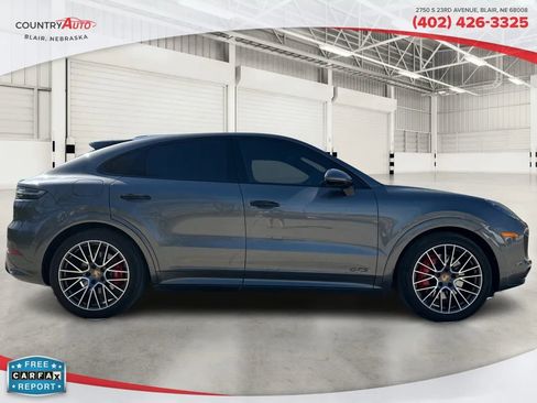 Used 2022 Porsche Cayenne GTS AWD/4WD image 6