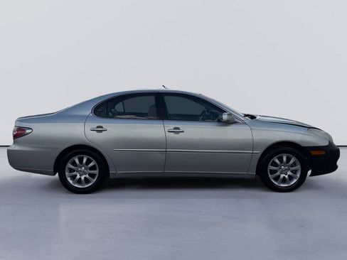 Used 2003 Lexus ES 330 FWD image 2