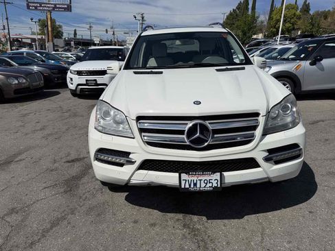 Used 2012 Mercedes-Benz GL 450 4MATIC image 2