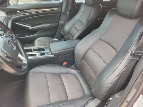 Used 2020 Honda Accord Sport image 11