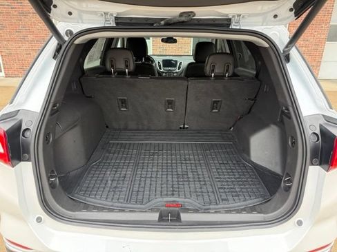 Used 2020 Chevrolet Equinox Premier AWD/4WD image 6