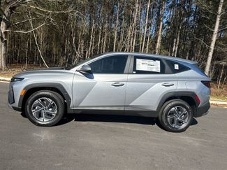 New 2026 Hyundai Tucson Blue SE video 2