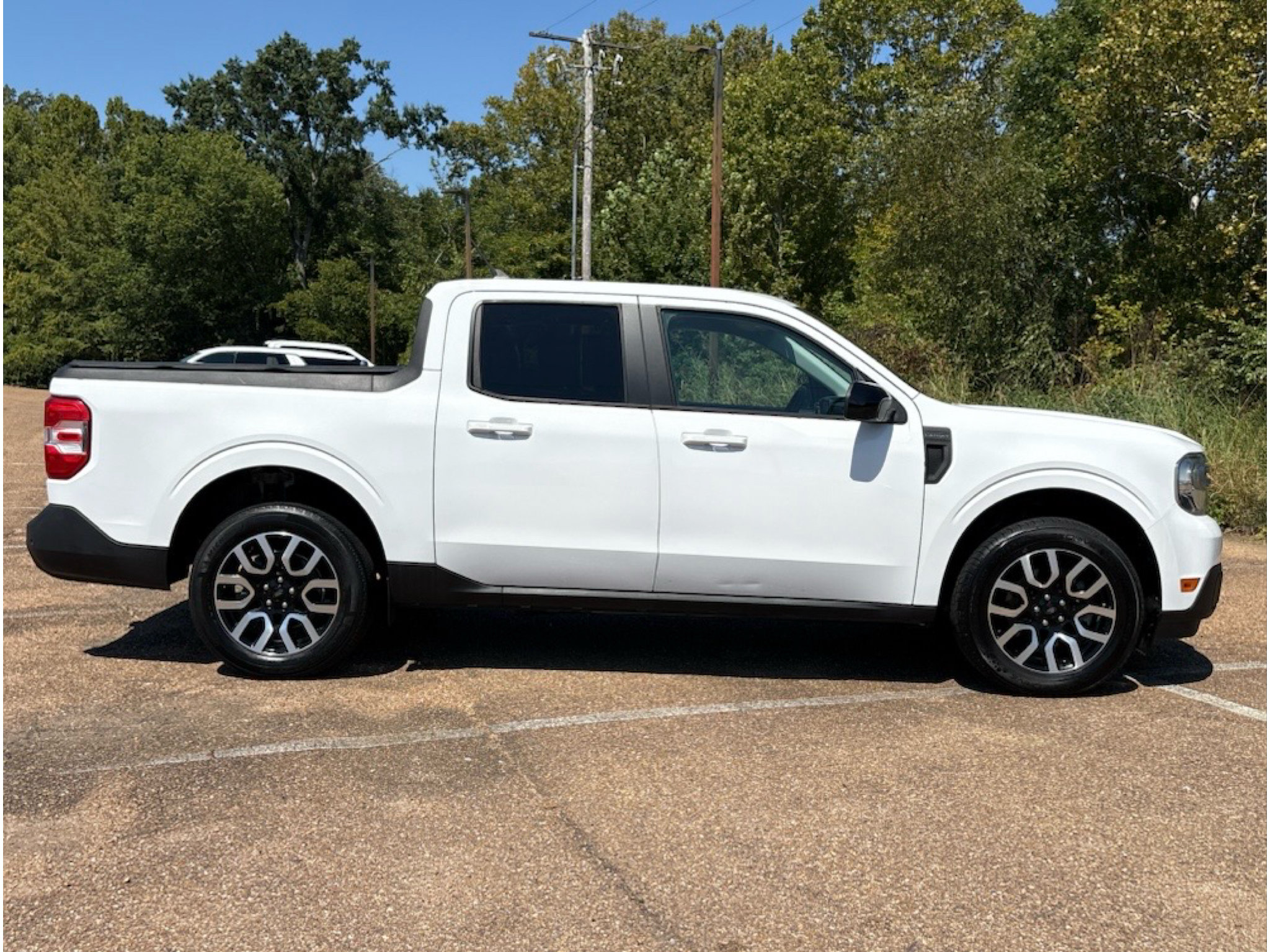 Used 2024 Ford Maverick Lariat AWD/4WD image 3