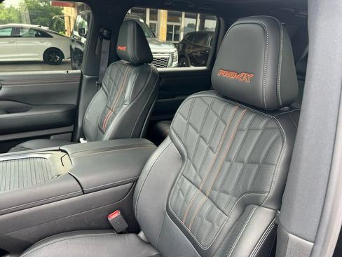 Certified 2025 Nissan Armada PRO-4X w/ Pro-4X Premium Package AWD/4WD image 5