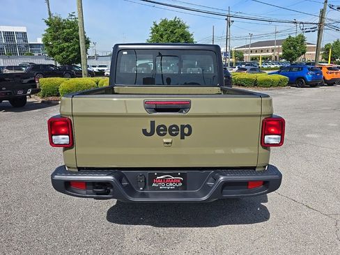 New 2026 Jeep Gladiator Sport AWD/4WD image 4