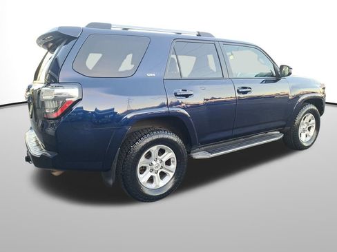 Used 2019 Toyota 4Runner SR5 image 6