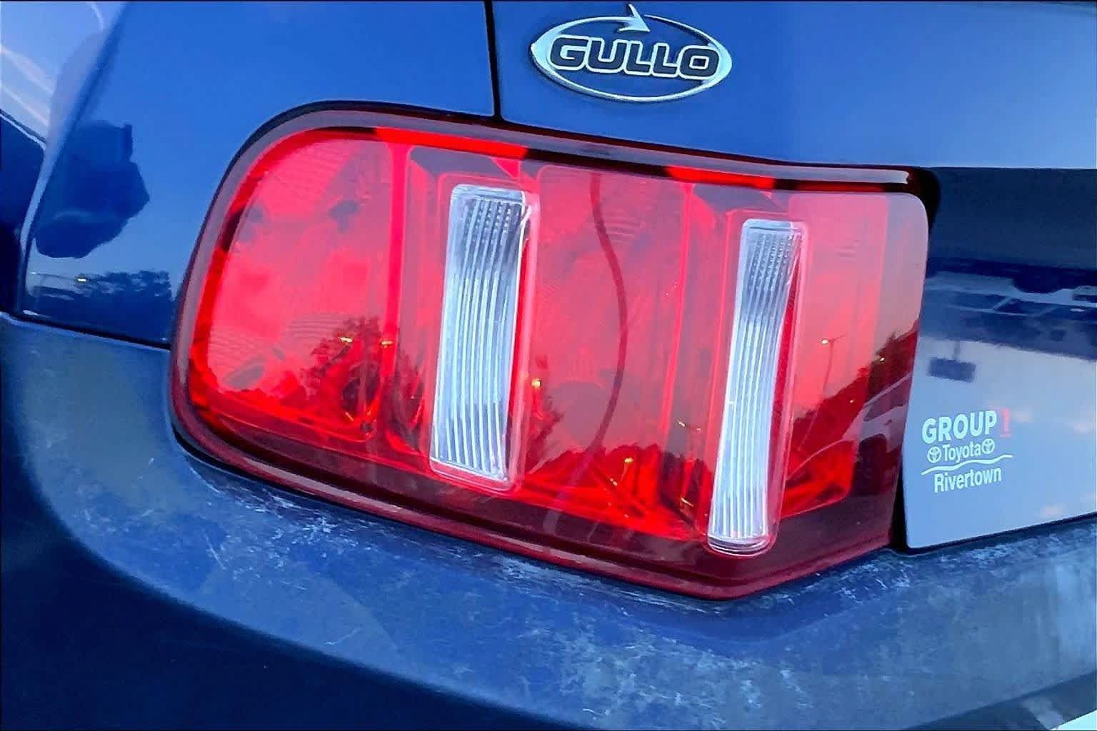 Used 2011 Ford Mustang Coupe w/ 101A Rapid Spec Order Code RWD image 23