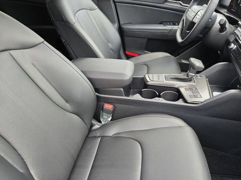 New 2026 Kia Sportage EX FWD image 10