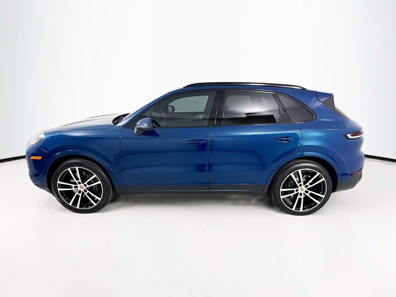 Used 2026 Porsche Cayenne AWD/4WD image 2