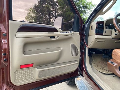 Used 2006 Ford F250 4x4 Crew Cab Super Duty image 7