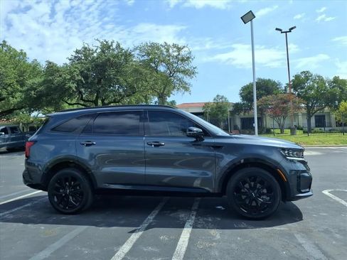 Used 2022 Kia Sorento SX AWD/4WD image 3