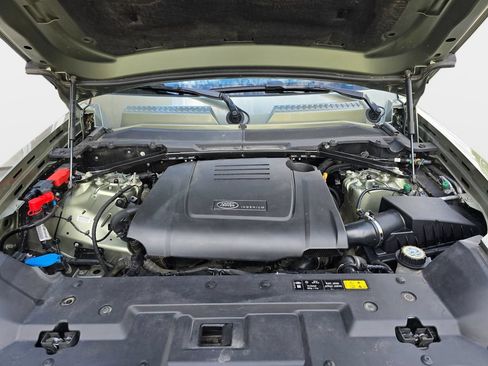 Used 2023 Land Rover Defender 110 AWD/4WD image 35