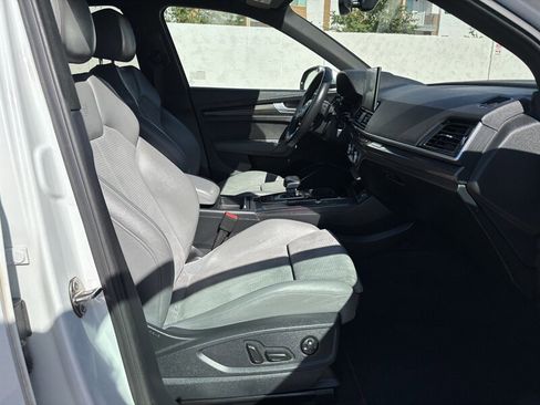 Used 2022 Audi SQ5 Premium image 28