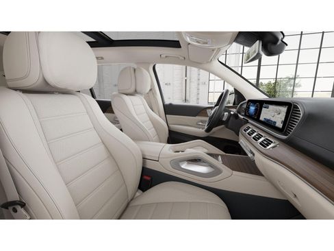 New 2026 Mercedes-Benz GLS 450 4MATIC image 4