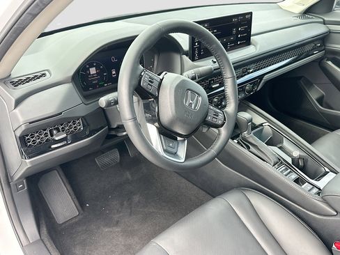 Used 2026 Honda Accord Touring image 9