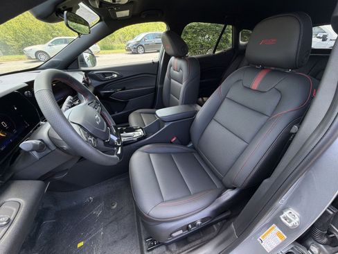 New 2026 Chevrolet Trax RS FWD image 13
