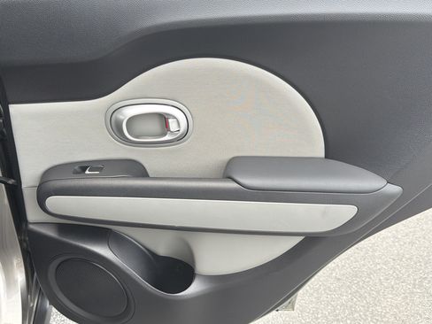 Used 2018 Kia Soul FWD image 19