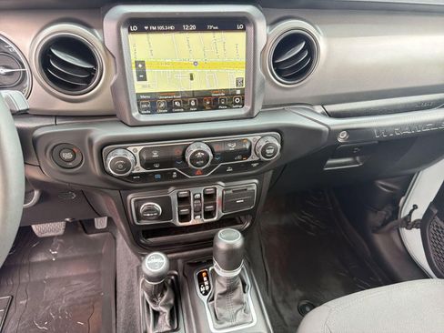 Used 2023 Jeep Wrangler Unlimited w/ 8.4" Radio Group AWD/4WD image 25