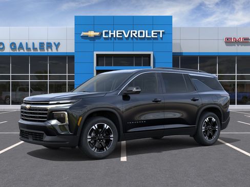 New 2027 Chevrolet Traverse LT w/ Sun and Wheel Package FWD image 2
