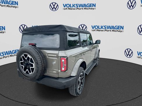 Used 2025 Ford Bronco Outer Banks AWD/4WD image 14