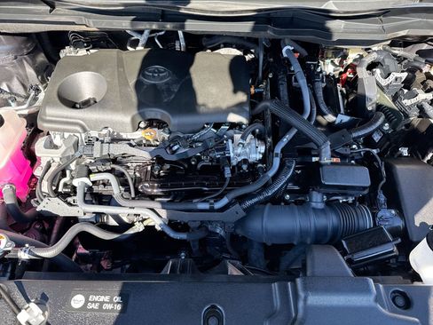 Certified 2025 Toyota Sienna LE image 18