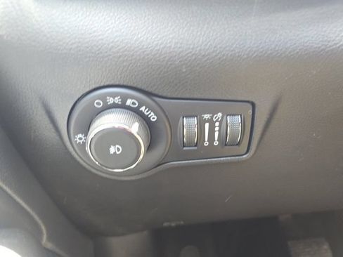 Certified 2026 Jeep Compass Limited w/ Sun, Sound & Navigation Group AWD/4WD image 12